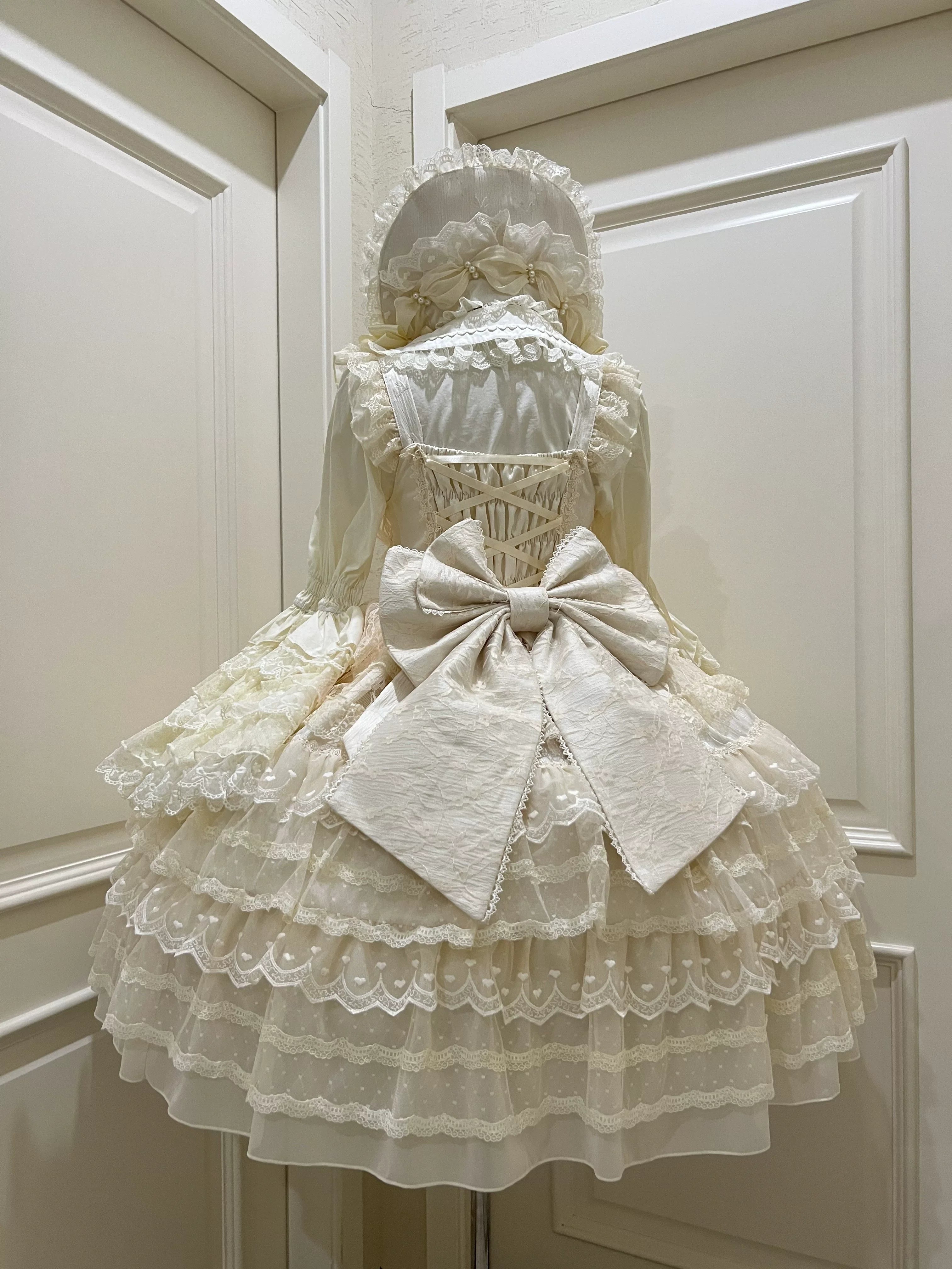 Dream Prelude - Dreamy Princess Lolita JSK Dress Suit, Tiered Lace Black
JSK + Back Trailing Bow S