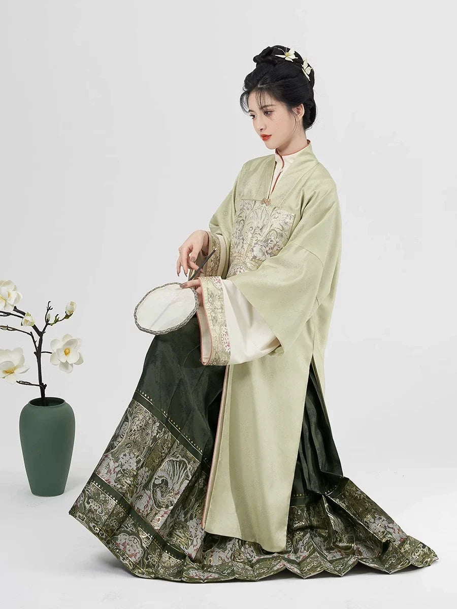 Ming Dynasty Traditional Hanfu Set & Mamian Skirt | West Lake 西池