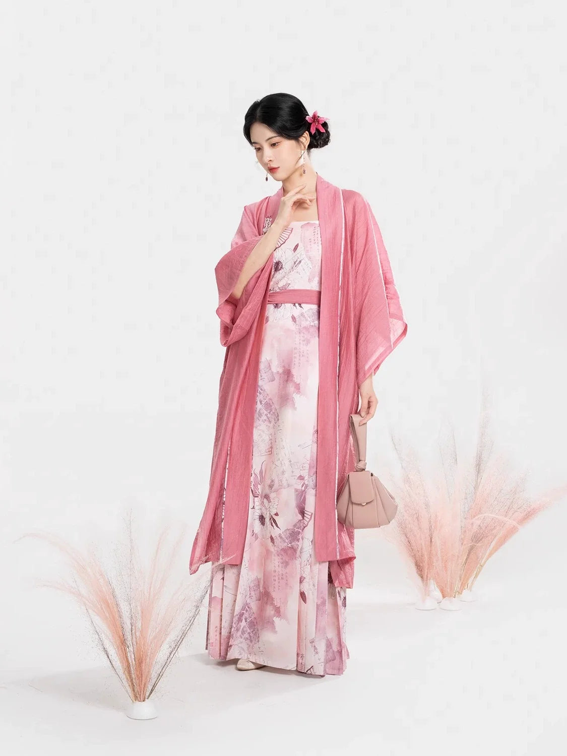 Song Dynasty Modern Hanfu Set with Changgan Temple Beizi and Mamian Slip Dress - Hongfu 红芙 (Preorder)