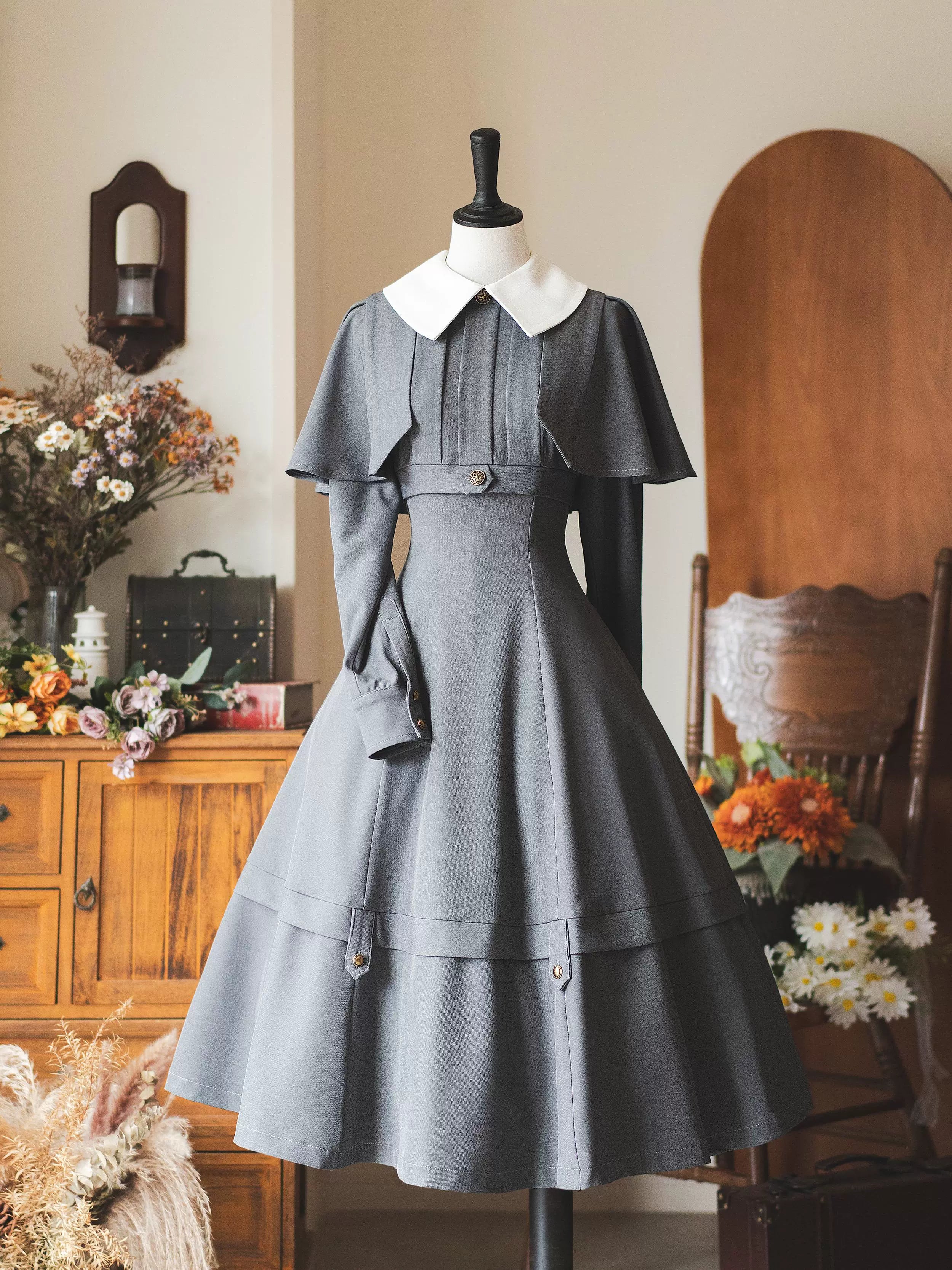 Forest Antique Box - Classic Lolita OP Dress with Detachable Short Cape