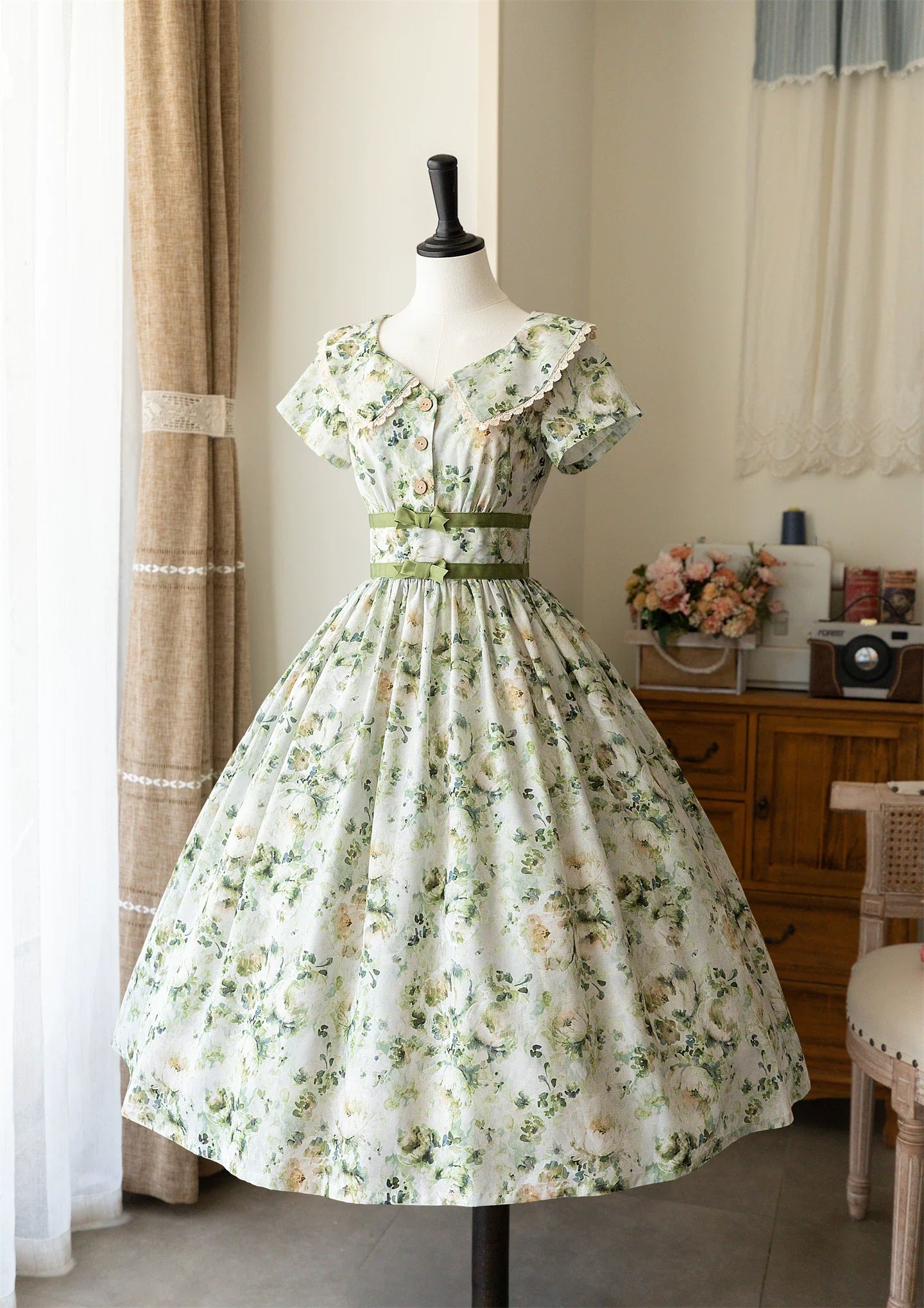 Forest Holiday - Vintage Daily Lolita Floral Printed OP Dress