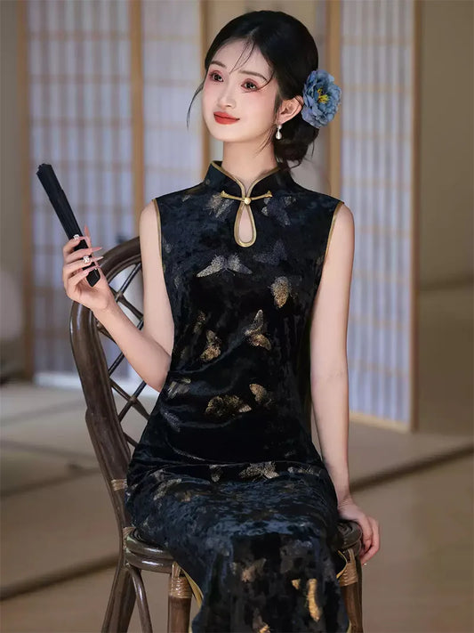 Qipao Dress Hong Kong | Vintage Velvet Oriental Elegance
