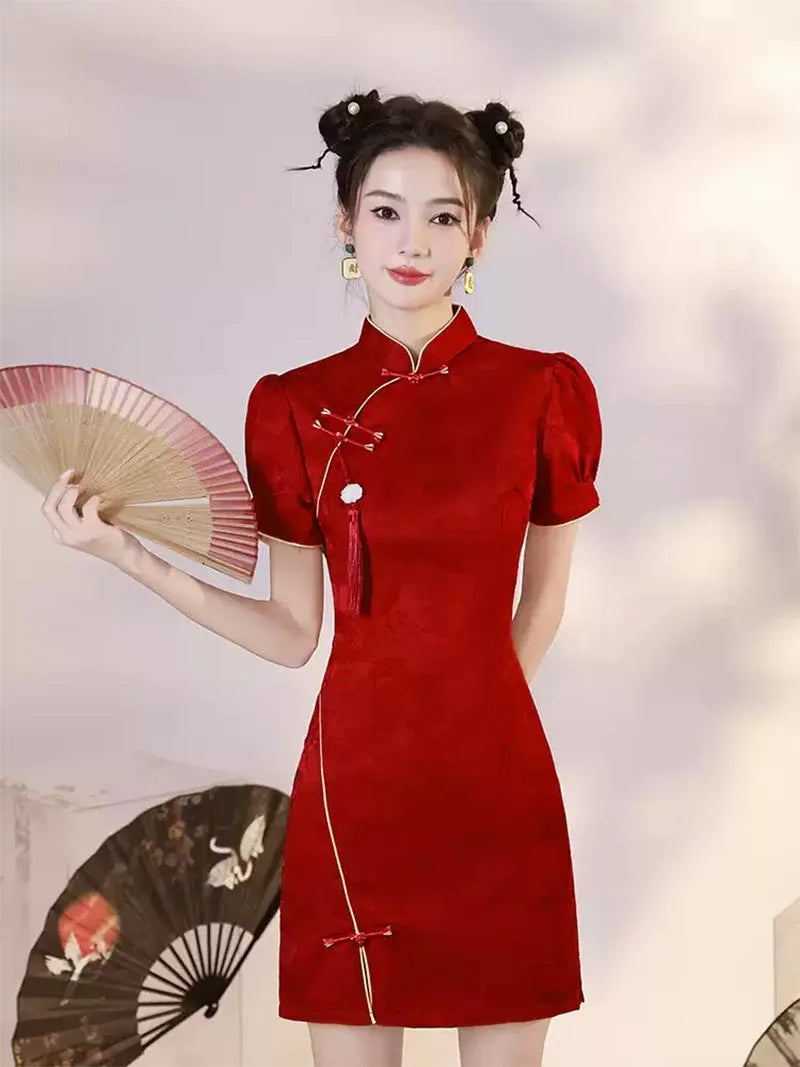 Elegant Qipao Dress Red – Modern Chinese Wedding and Party Dress