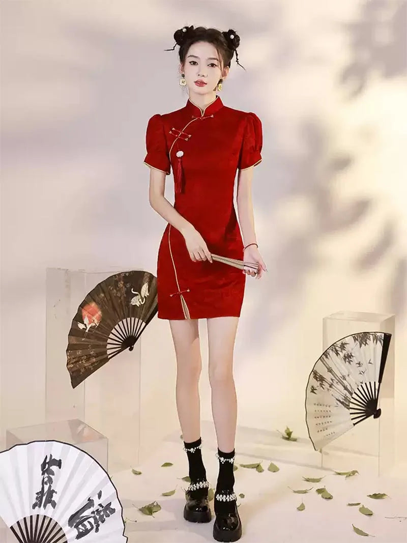 Elegant Qipao Dress Red – Modern Chinese Wedding and Party Dress