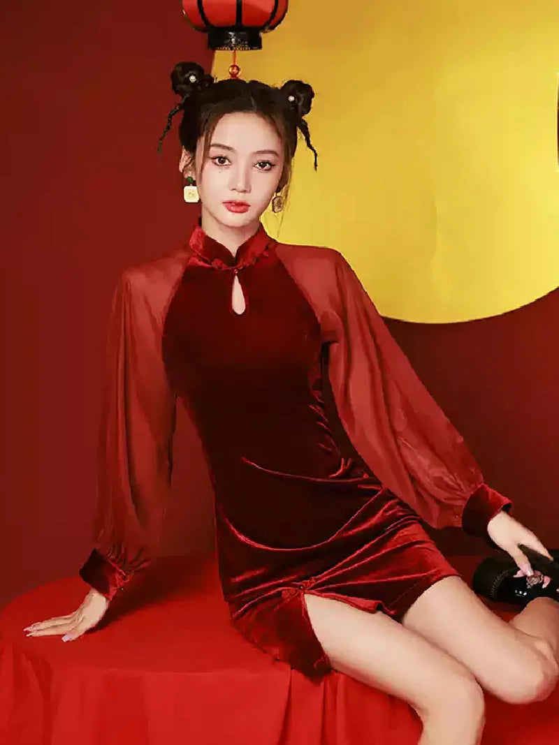 Elegant Qipao Red Dress , long sleeve Chinese outfit for women