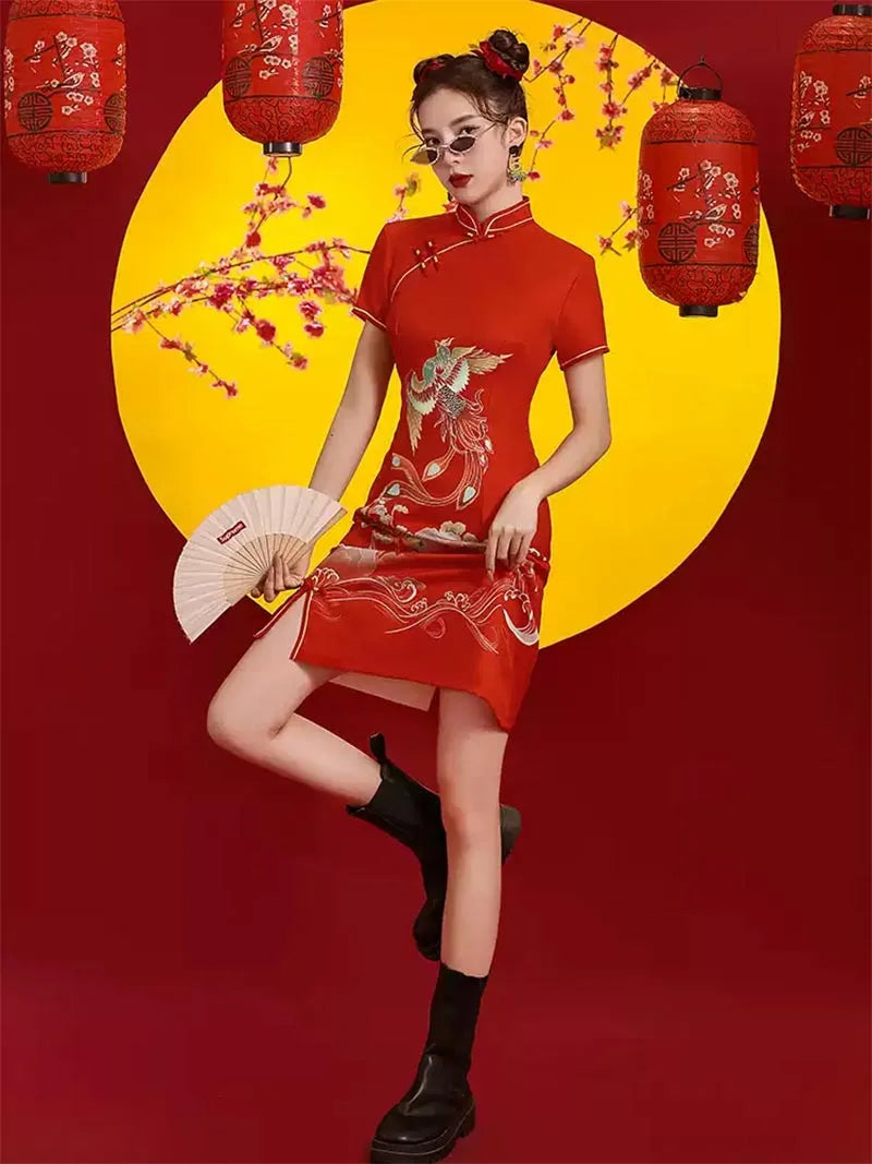 Red Qipao 2025 small size Chinese wedding and celebration dress