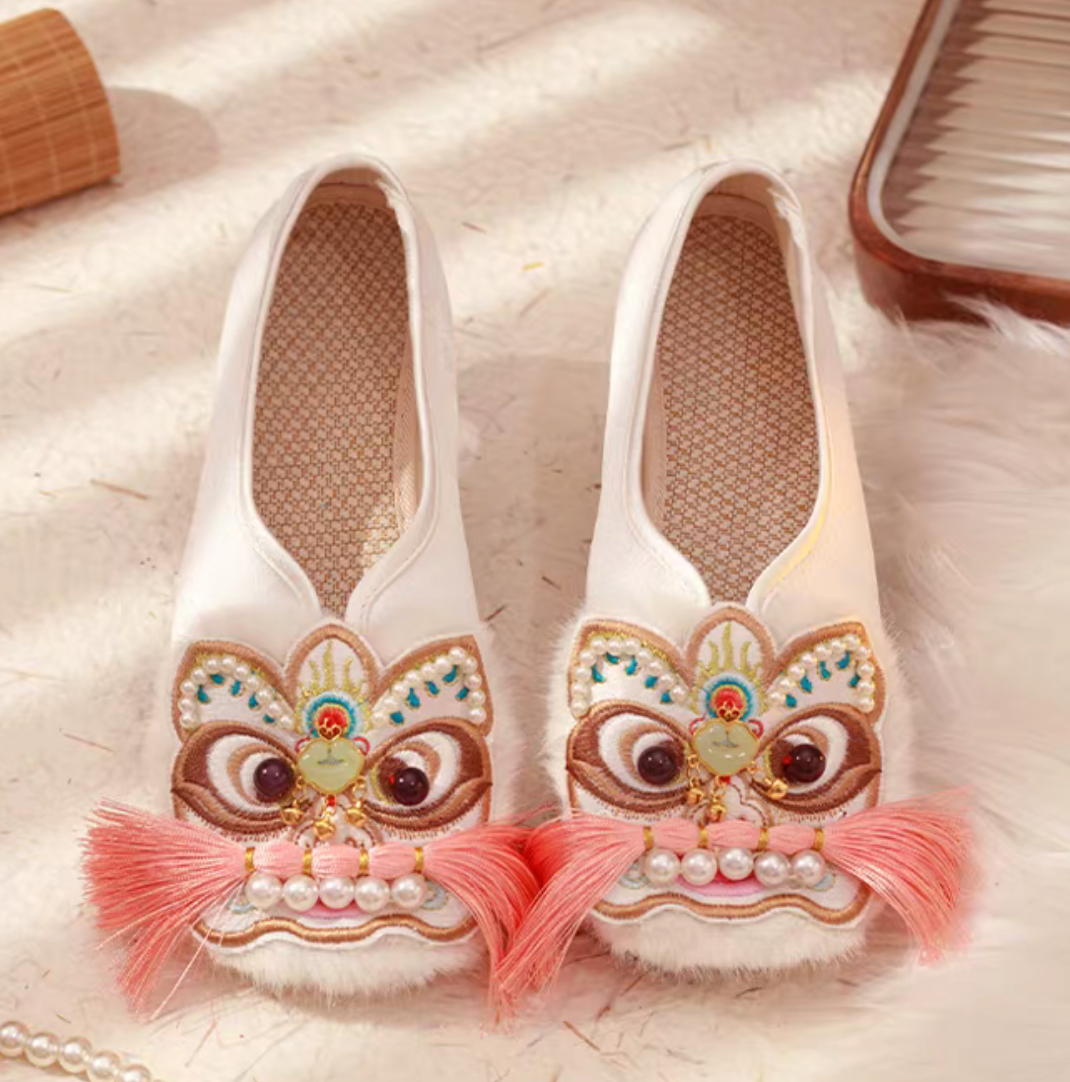 Lionhead Traditional Chinese Hanfu Shoes