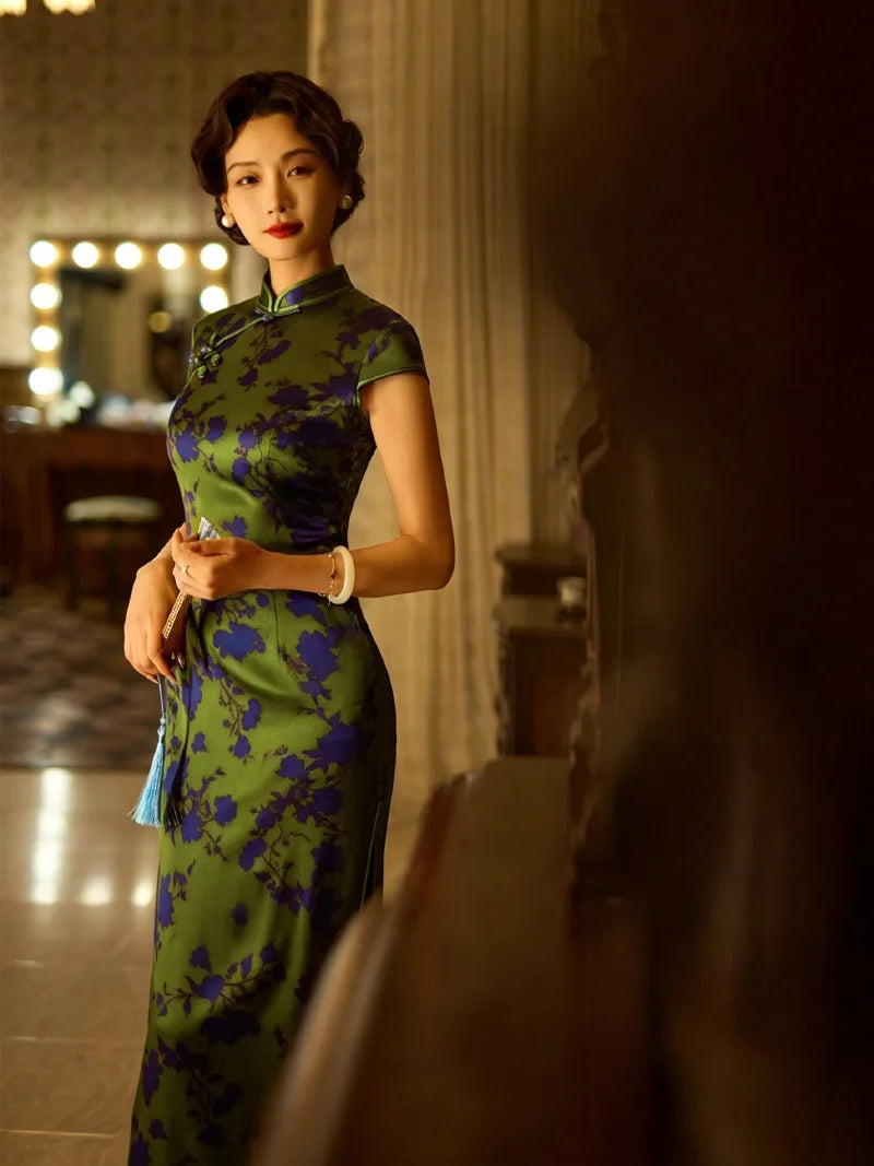Silk Qipao Dress green silk cheongsam elegant women dress with mandarin collar and vintage design