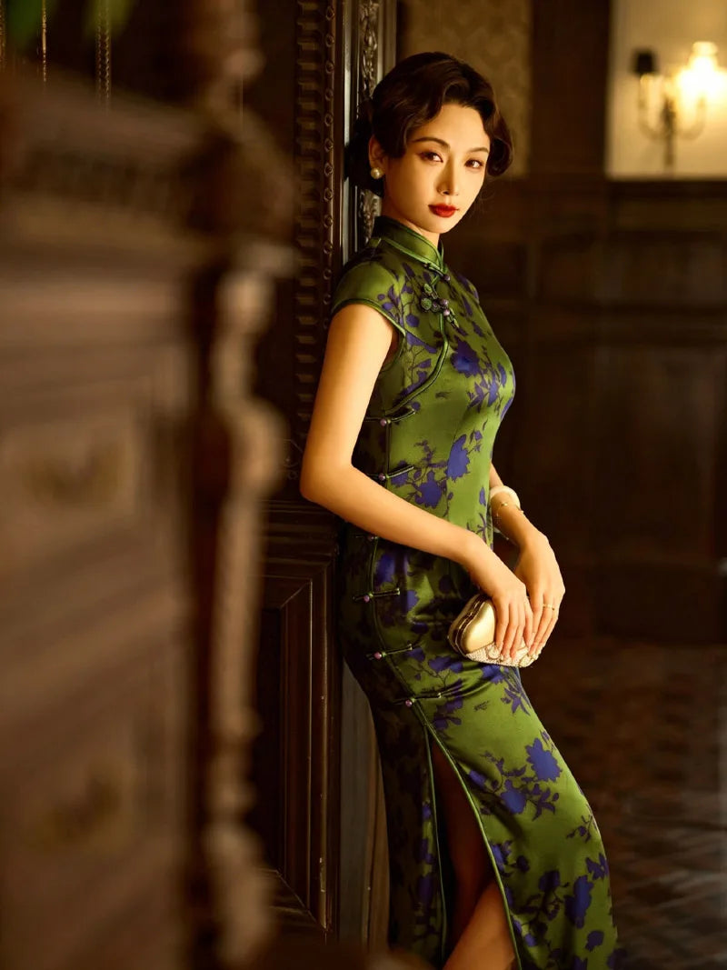 Silk Qipao Dress green silk cheongsam elegant women dress with mandarin collar and vintage design