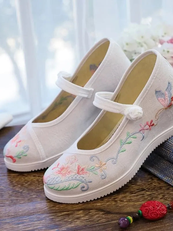 Traditional Chinese Shoes Hanfu Embroidered Shoes
