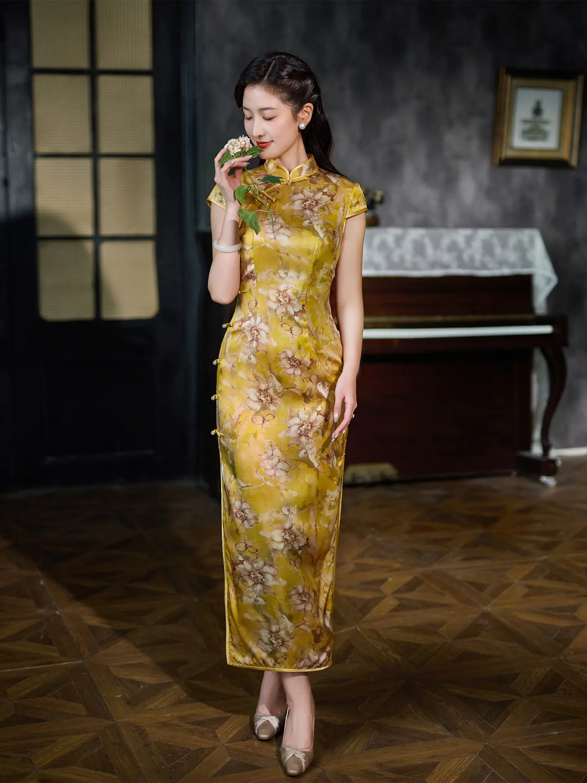 Vintage Gold Mulberry Silk Chinese Long Qipao Dress