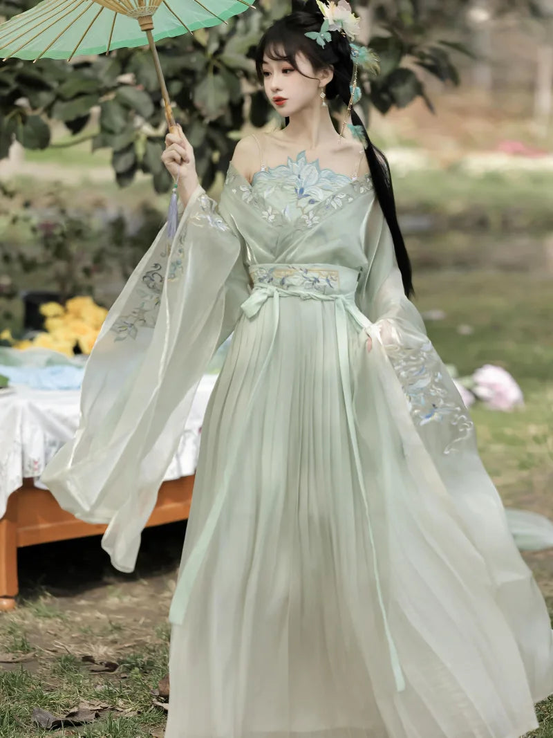 Wei Jin Dynasty Clothes embroidered cross-collar wide-sleeve skirt set for women
