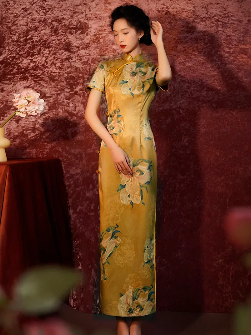 Yellow Cheongsam long dress with modern design and breathable fabric