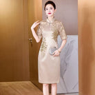 Floral embroiled, water drop collar midi Cheongsam for mother