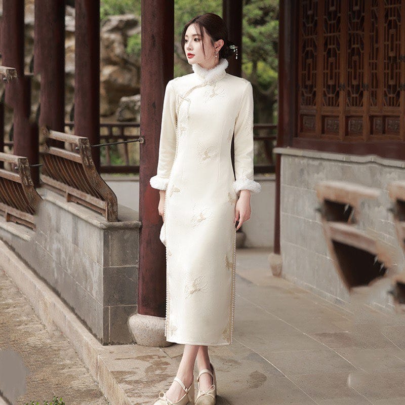 Winter collection, butterfly pattern long Qipao with Fur-Trimmed Sleeves