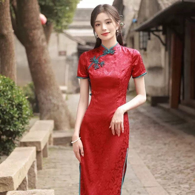 Old Shanghai style, floral long Cheongsam
