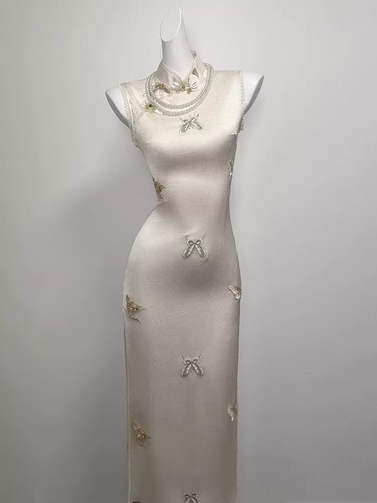 Butterfly embroidery, New Chinese style(新中式), satin long Cheongsam