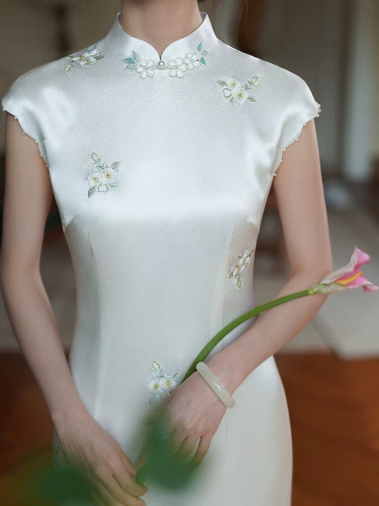 Isabella High-End Floral Embroidery Long Cheongsam