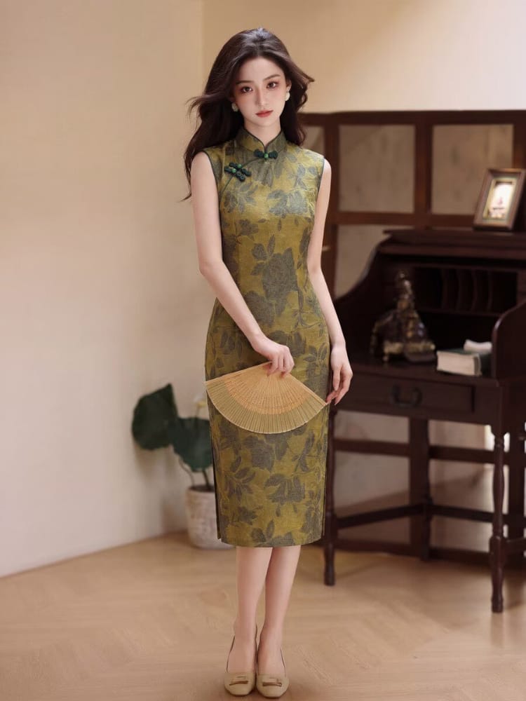 Bianca Delightful floral midi Cheongsam