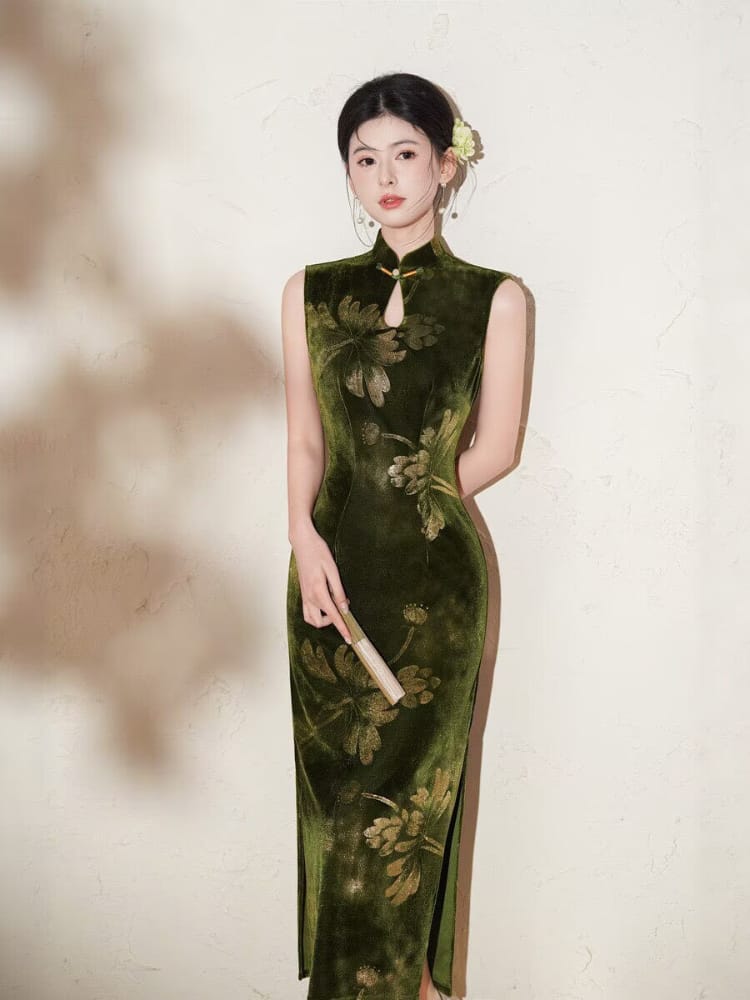 Keira  Lotus print velvet midi cheongsam
