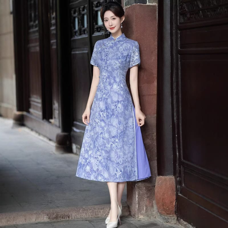 Taylor Lavender Floral Jacquard Midi Ao Dai