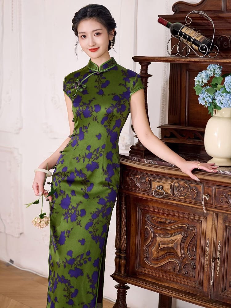 Premium 19 Momme Natural Silk Floral Long Qipao