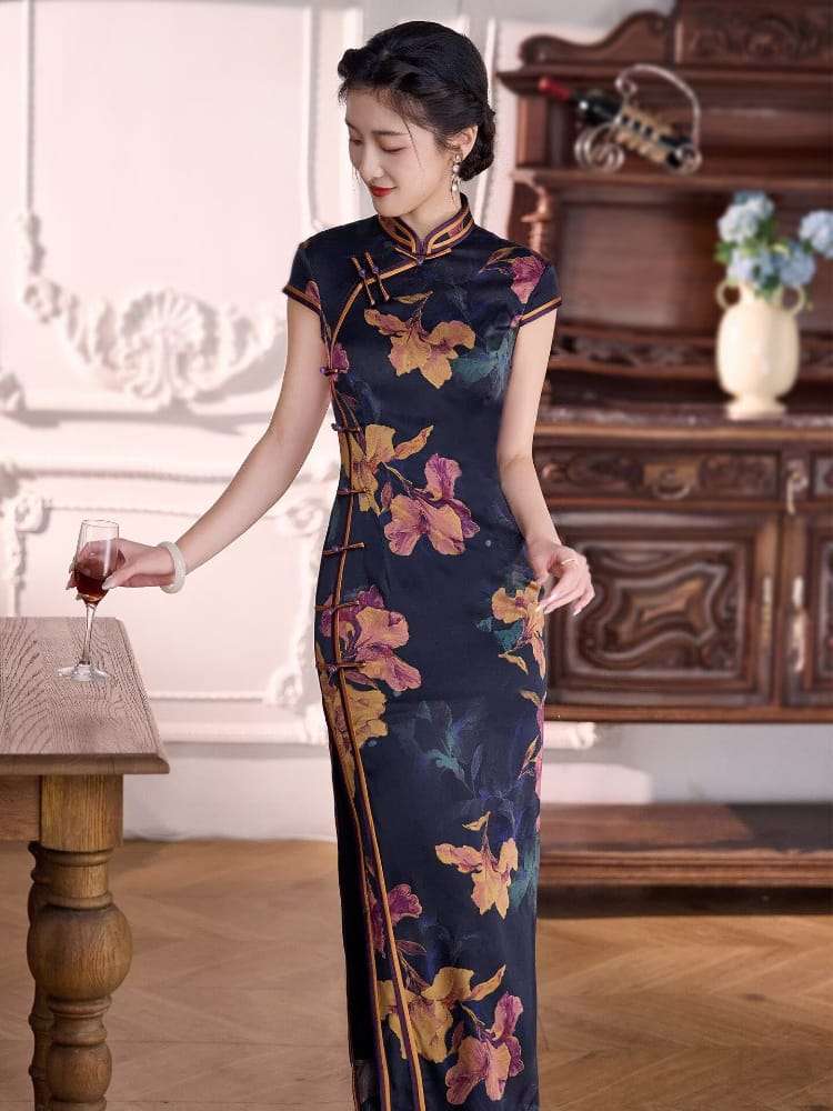 Luxury 19 Momme Natural Silk Floral Long Qipao