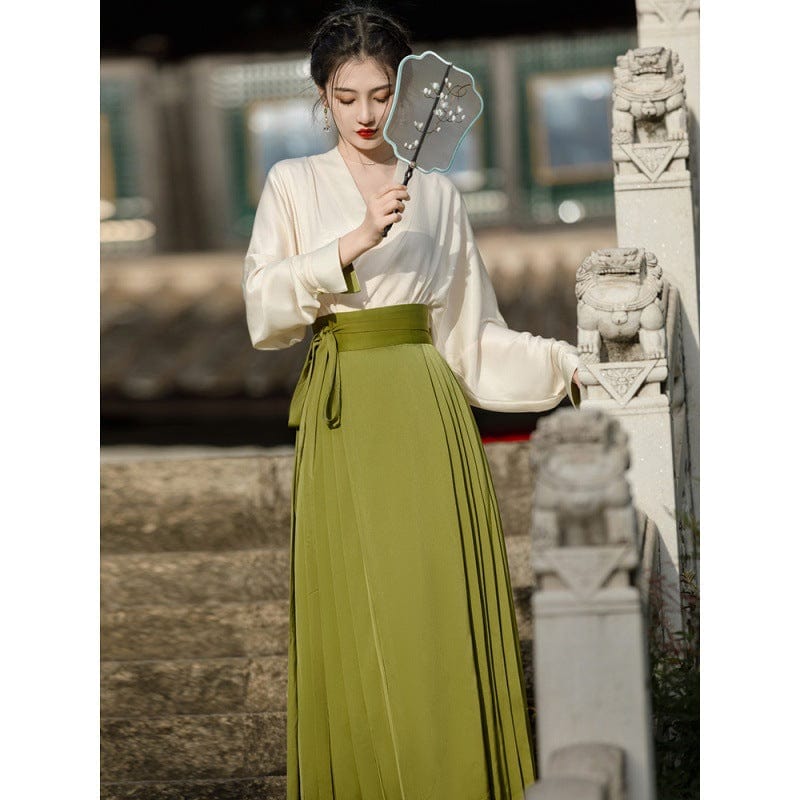 New Chinese style ( 新中式 ), long Mamian qun set 馬面裙套裝