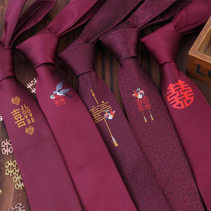 Magpie and blessing embroidery, Chinese Tie