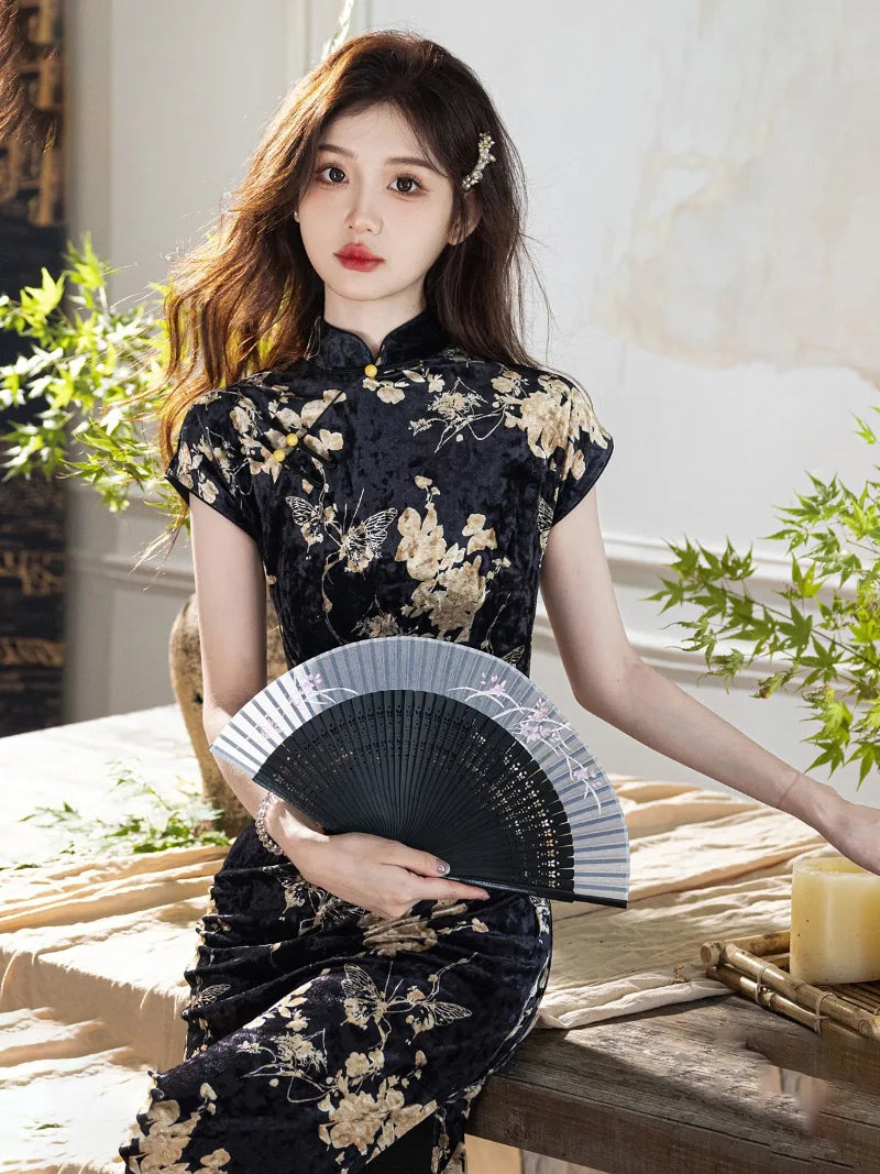 Black and Gold Qipao with vintage velvet short sleeves and slim fit design