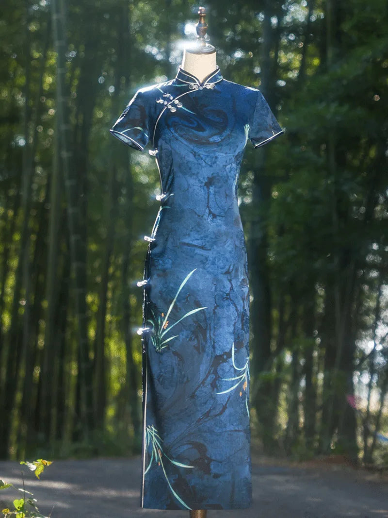 Vintage blue qipao dress with Shanghai-inspired slim design and elegant summer Chinese style