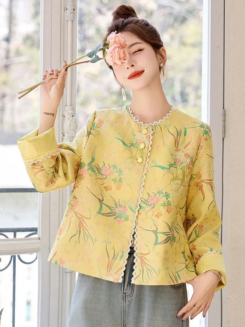 Elegant modern Tang suit short jacket for women featuring jacquard fabric and refined Chinese style