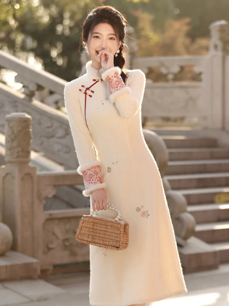 Beige cheongsam winter dress with plush collar, fleece lining and thick warm fabric in modern Chinese style