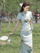 Elegant chinese cheongsam qipao long summer dress with vintage Republic style and refined modern elegance for daily wear
