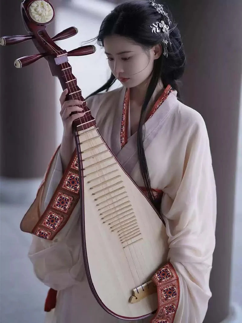 Elegant white Chinese Hanfu inspired by Warring States design, featuring straight hem robe and wide sleeves for women