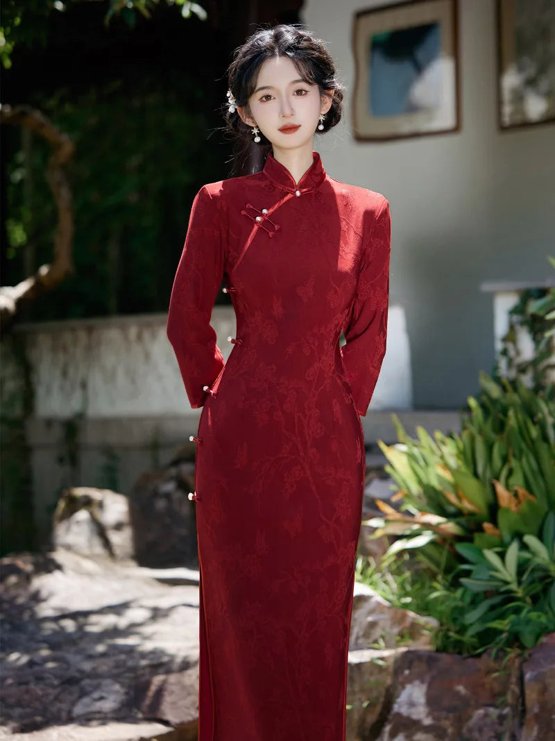 Chinese red dress qipao with elegant jacquard fabric and slim fit design