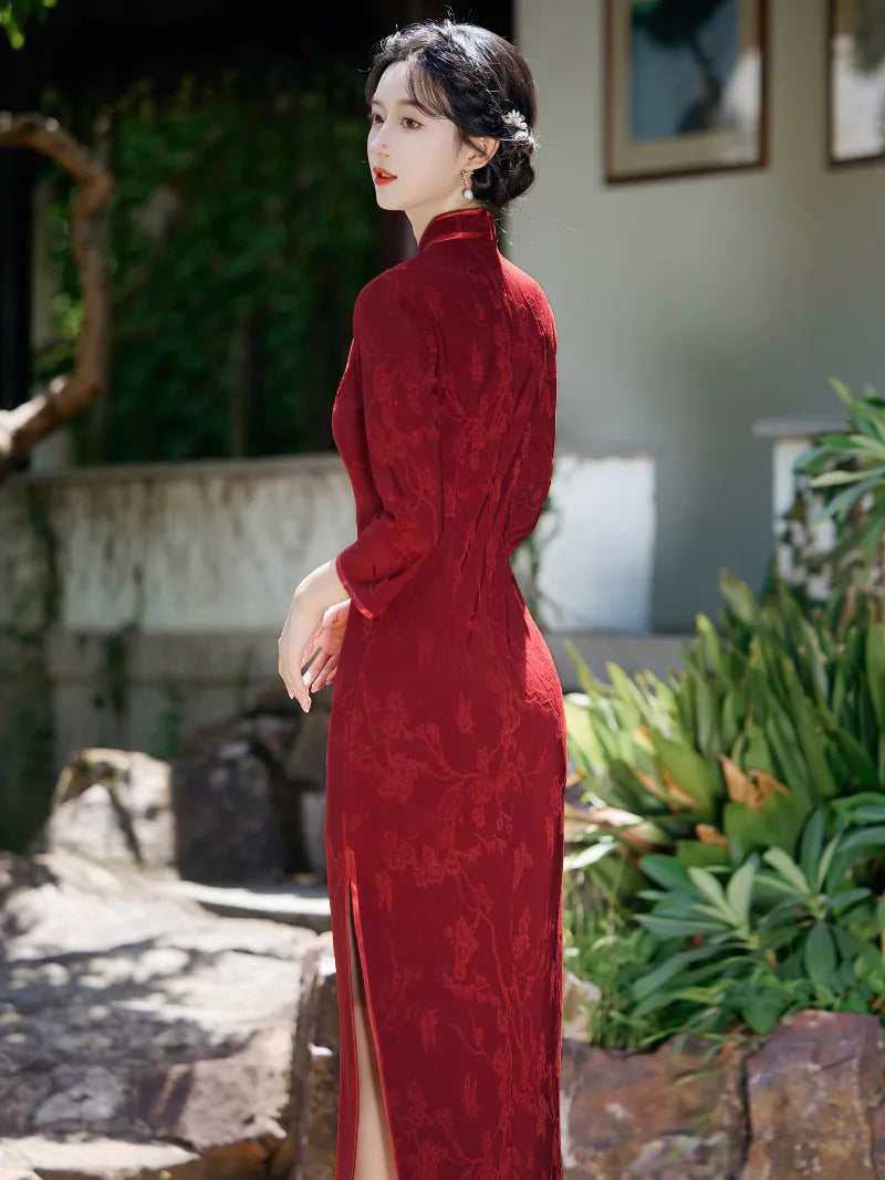 Chinese red dress qipao with elegant jacquard fabric and slim fit design