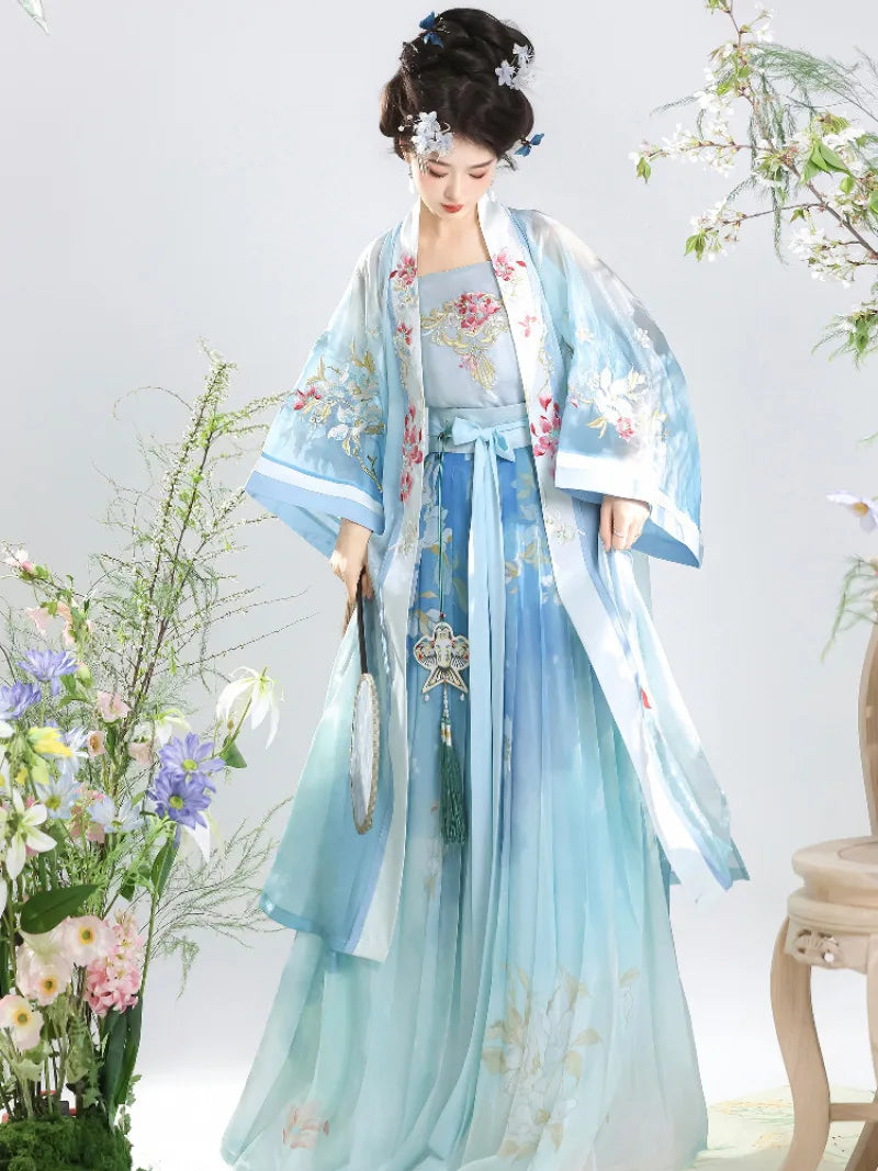 Fairy hanfu dress Song style short sleeve beizi with soft pastel spring tones