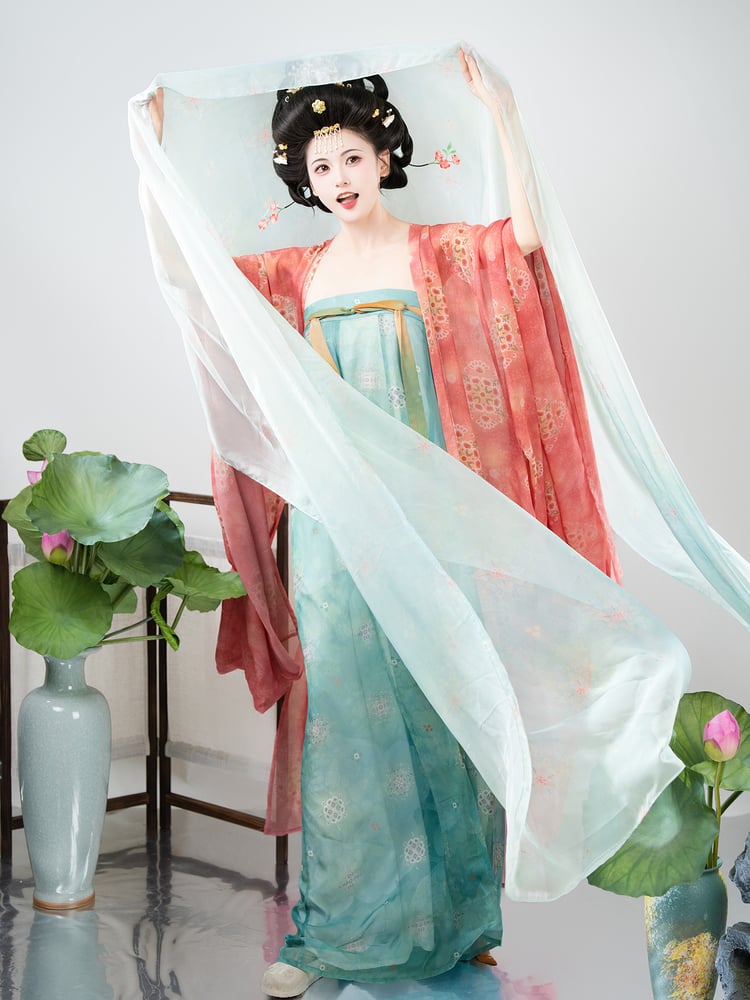 Tang Style Hanfu Dress Chinese Qixiong Ruqun Set