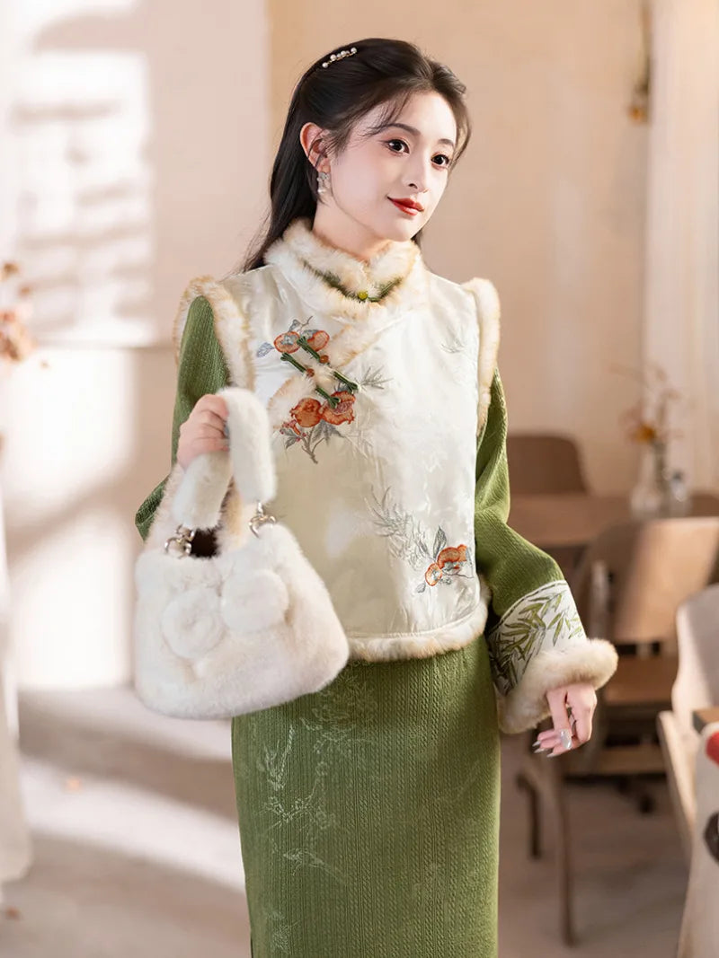 Green winter qipao with thickened fleece lining and modern vest set for warm and elegant seasonal wear