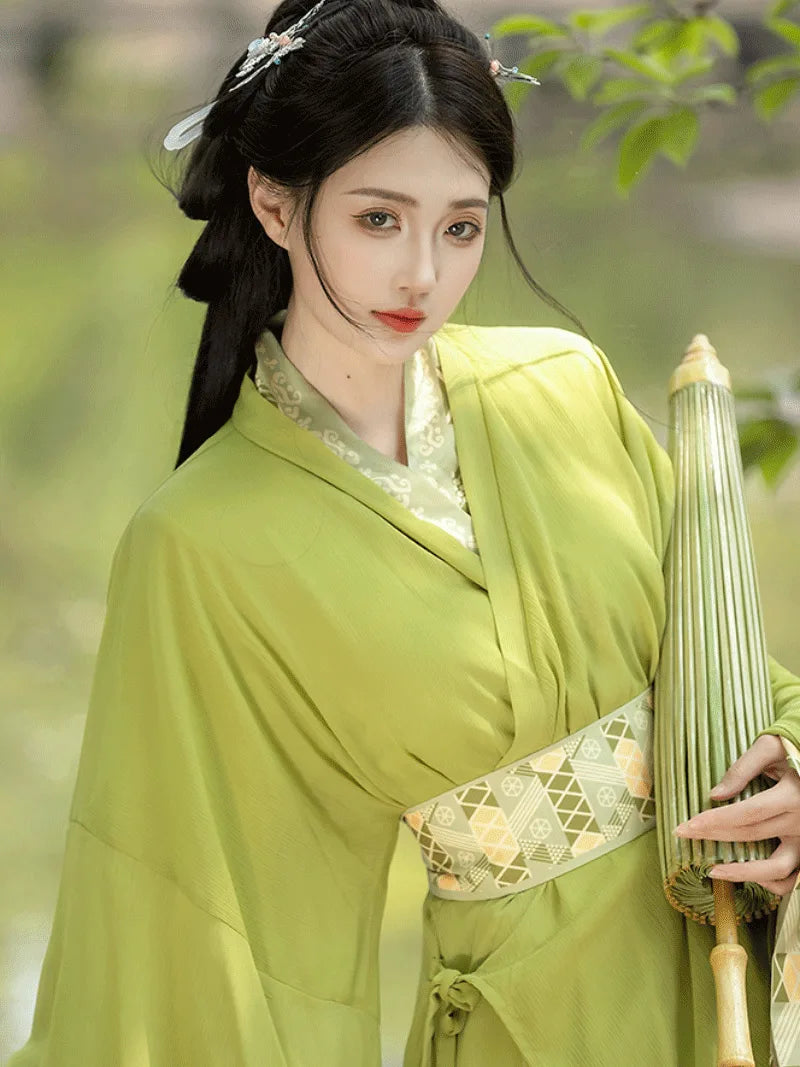 Elegant green Han Dynasty hanfu dress for women, full set with straight-hem design inspired by traditional ancient Chinese style