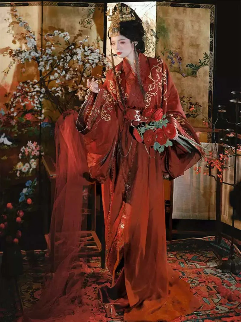 women’s Hanfu inspired by Warring States robe design, featuring straight hem style for elegant spring and summer outfits