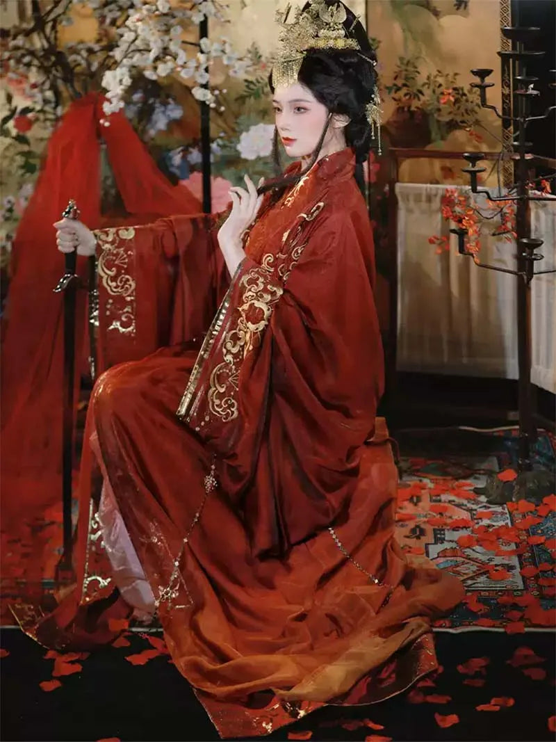 women’s Hanfu inspired by Warring States robe design, featuring straight hem style for elegant spring and summer outfits