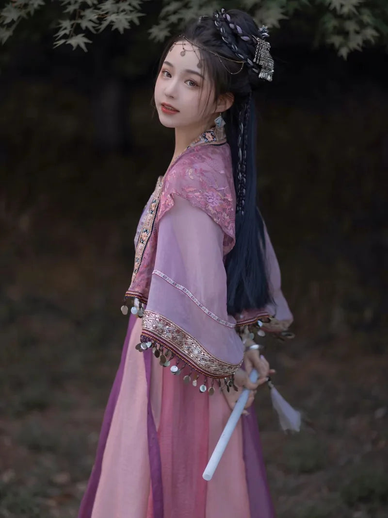 Hanfu clothing female Song Dynasty cosplay set with flowing sleeves and delicate embroidery.