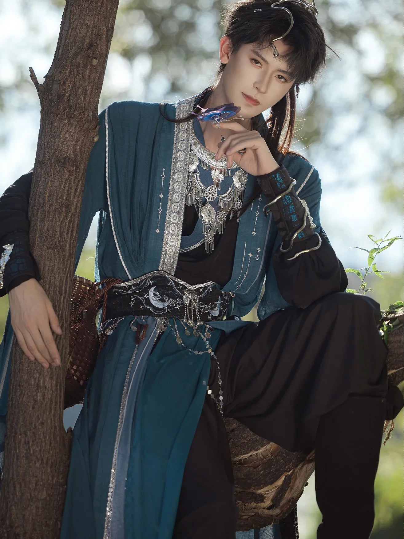 Blue Ethnic Style Hanfu Male – Ancient Chinese Outfit for Photography & Cosplay