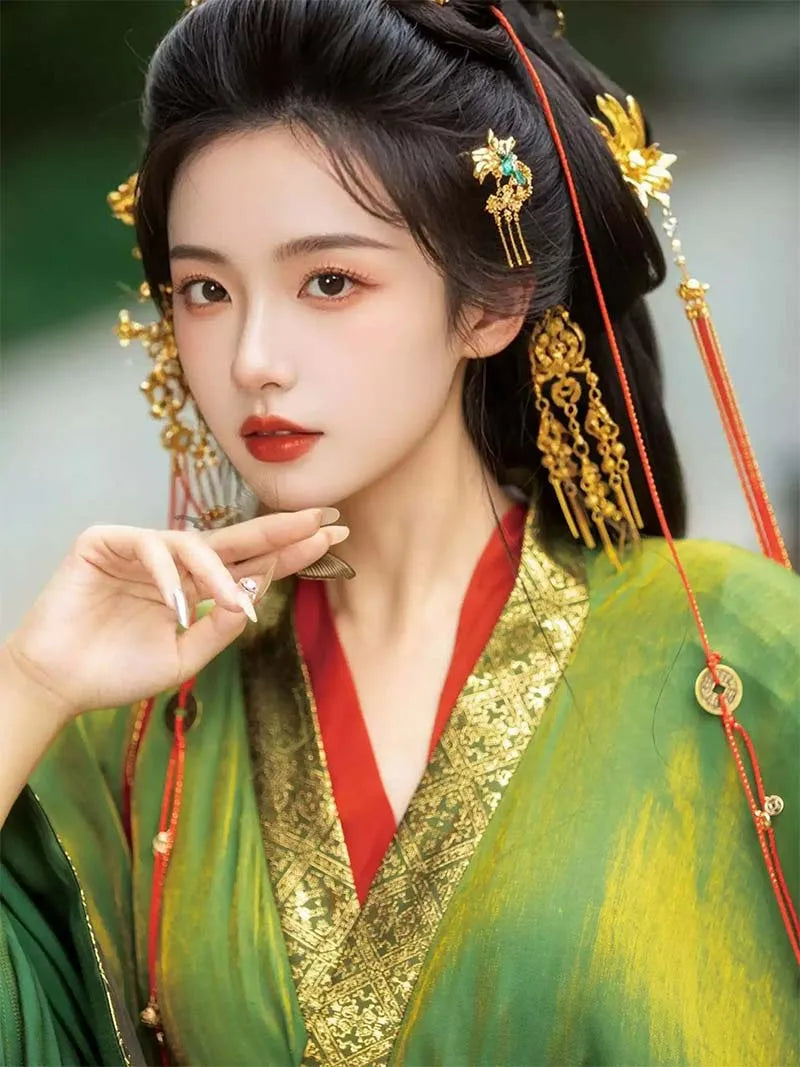 Hanfu Robe | Warring States Chu Tomb Gold Brocade Cross-Collar Hanfu