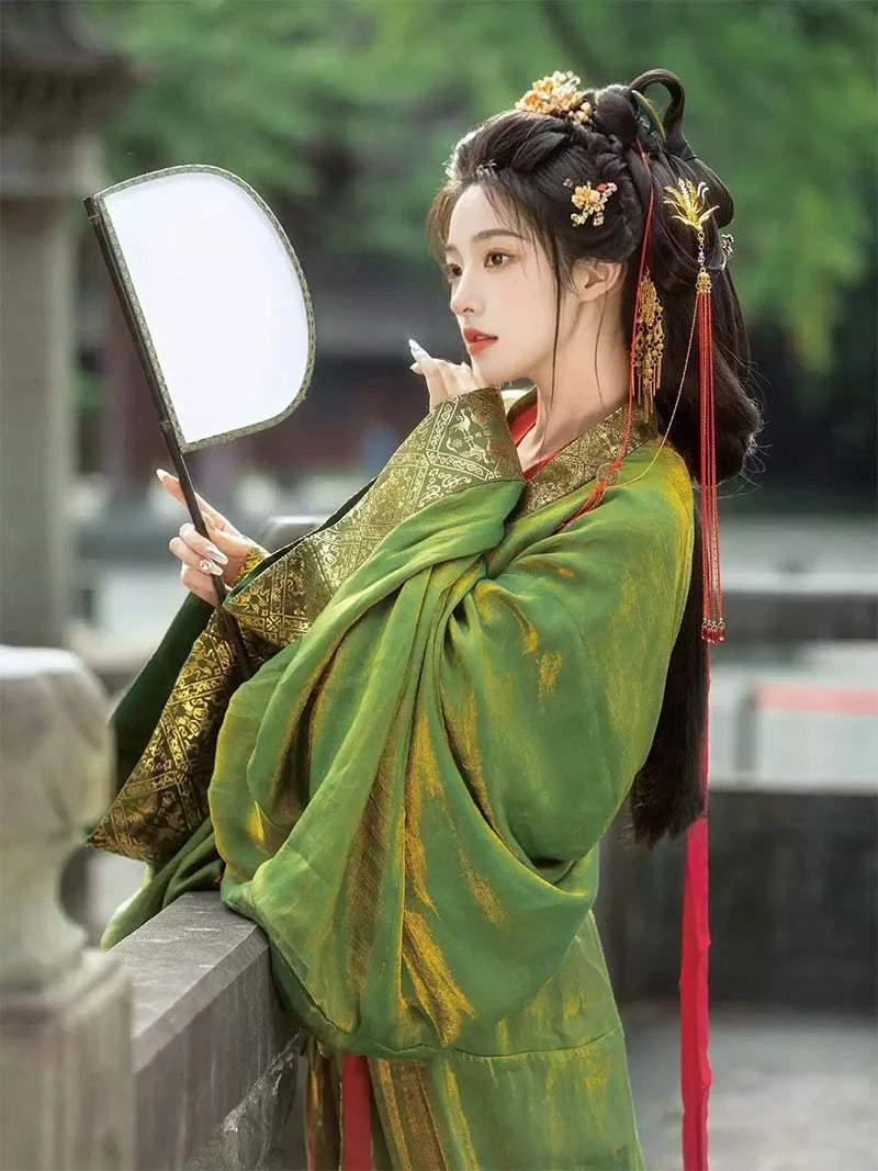 Hanfu Robe | Warring States Chu Tomb Gold Brocade Cross-Collar Hanfu