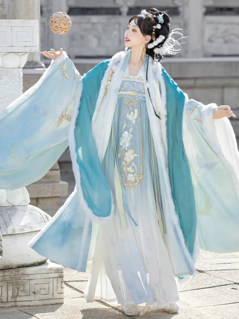 Chinese hanfu Tang dress with qi chest skirt and embroidered summer details