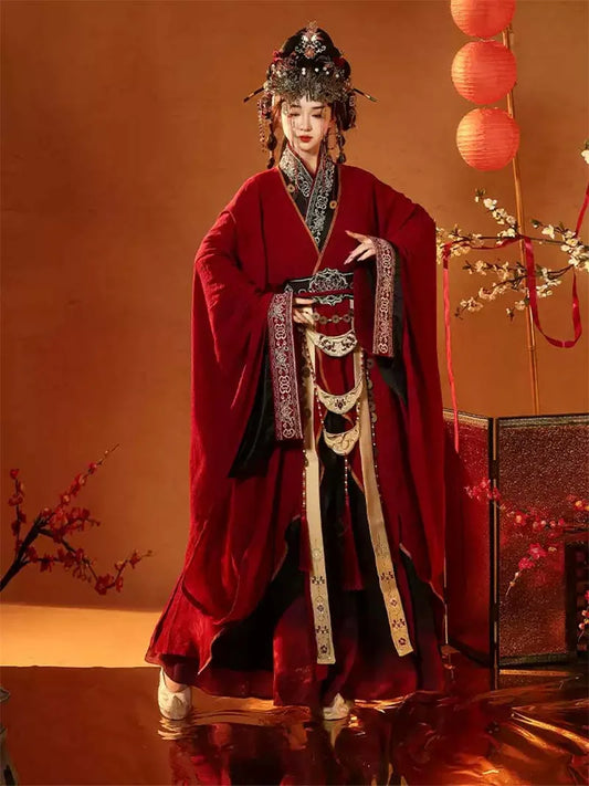 Hanfu Traditional Warring States Robe | Embroidered Straight-Hem Design