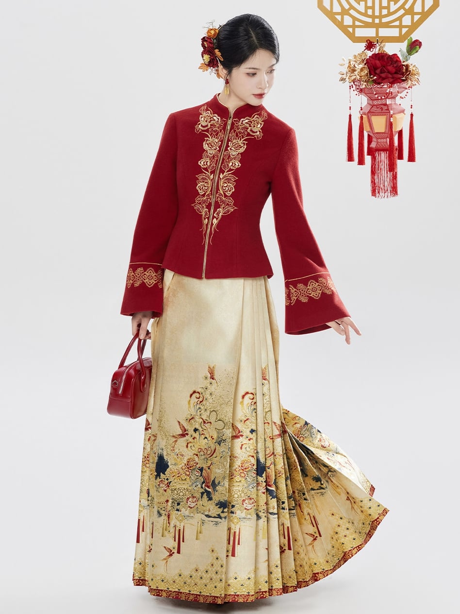 Red Ming Dynasty Hanfu Set with Mamian Skirt